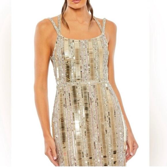 NWT MAC DUGGAL Nude Silver Halter Neck Embellished Detailed Back Metallic Gown 4 - Picture 7 of 16